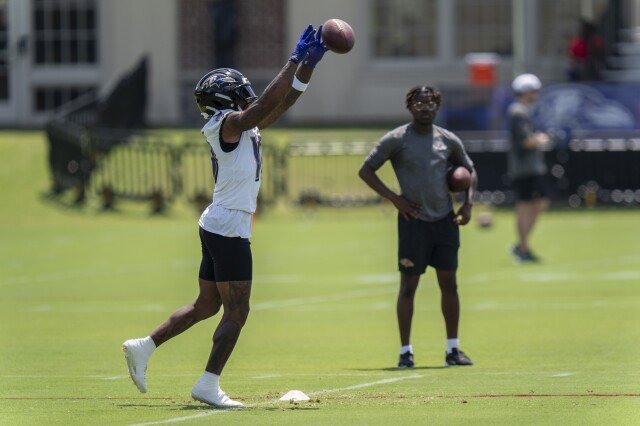 Ravens CB Arthur Maulet menjalani pembedahan lutut; jurulatih John Harbaugh tidak percaya dia akan terlalu lama absen